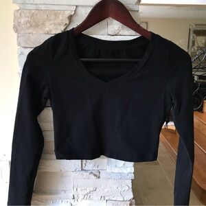 Woman’s V Neck Long Sleeve Cropped Top Sports